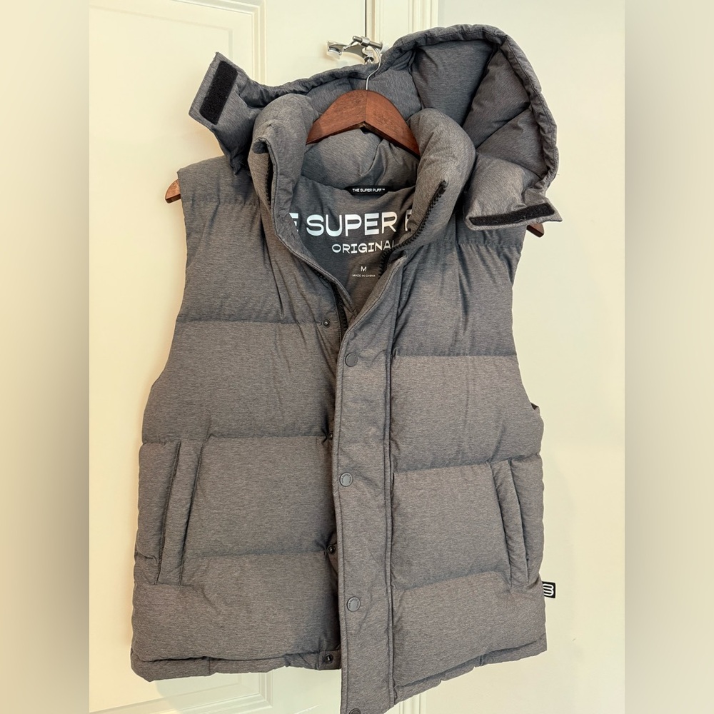 Aritzia Super Puff Vest